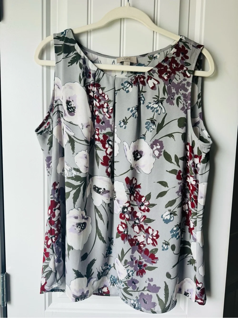 LOFT Gray Floral Sleeveless Camisole with Red & Purple Blooms